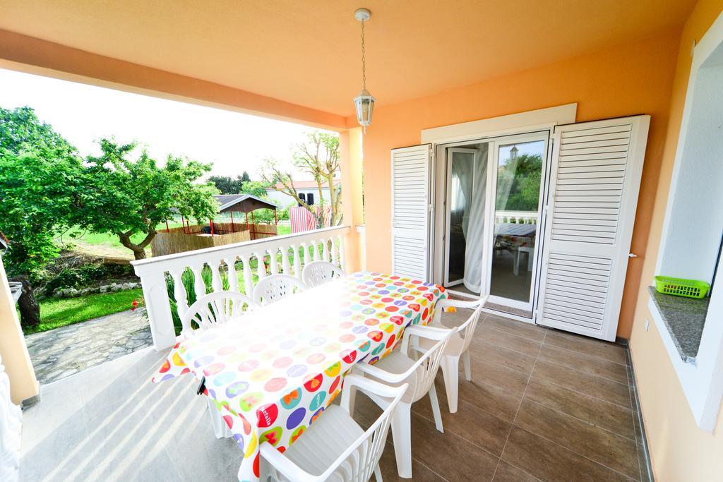 Apartments Valentina Petrcane Exterior foto