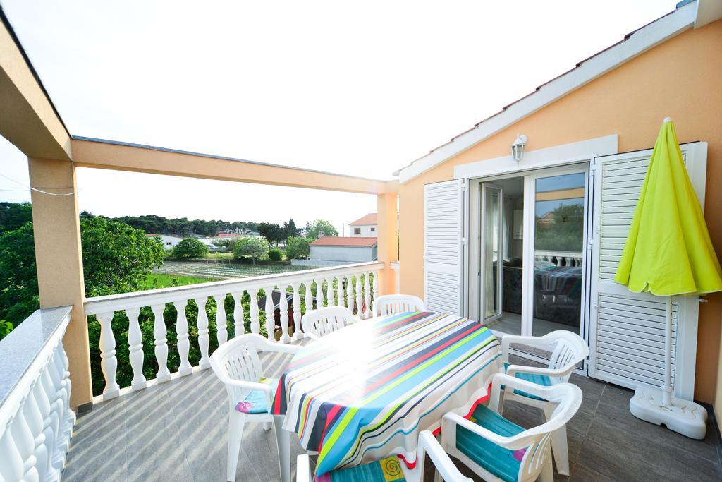 Apartments Valentina Petrcane Exterior foto